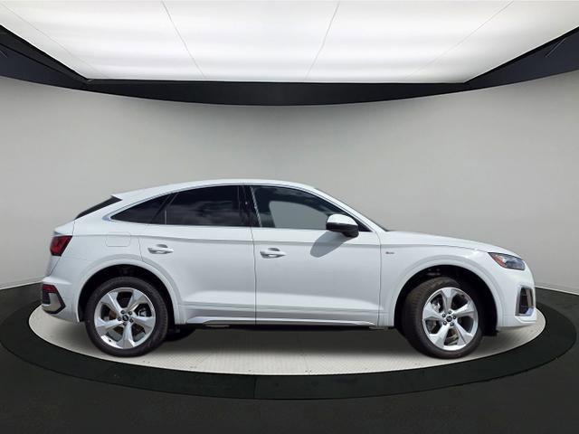 new 2025 Audi Q5 car, priced at $55,751