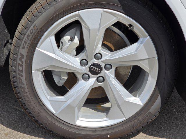 new 2025 Audi Q5 car, priced at $52,173