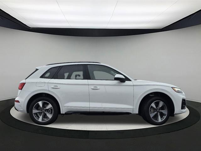 new 2025 Audi Q5 car, priced at $50,855