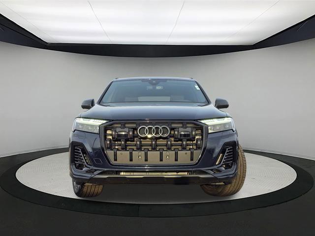 new 2025 Audi Q7 car, priced at $88,245