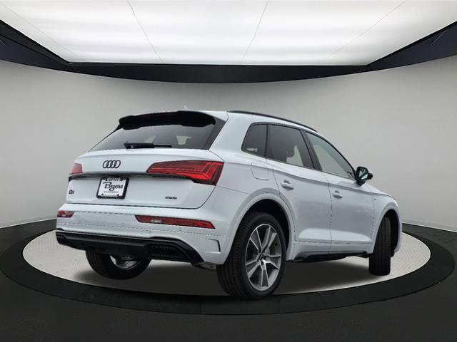 new 2025 Audi Q5 car, priced at $46,760