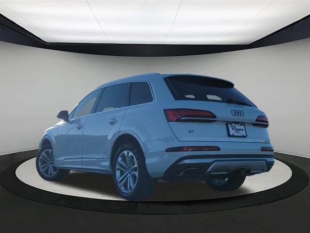 new 2025 Audi Q7 car, priced at $71,526