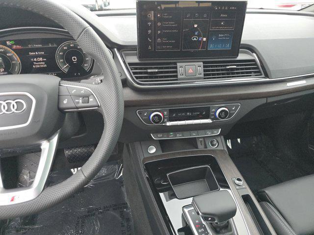 new 2025 Audi Q5 car, priced at $64,329