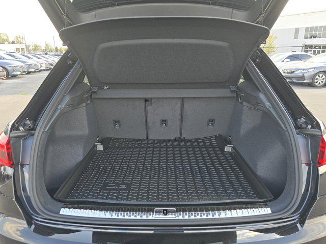 new 2025 Audi Q3 car, priced at $44,878