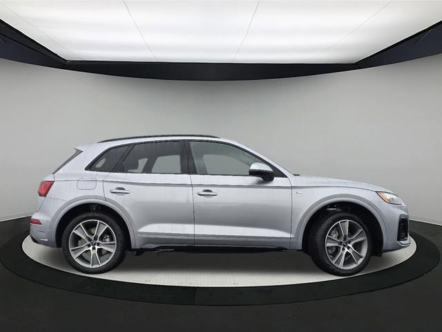 new 2025 Audi Q5 car, priced at $52,590