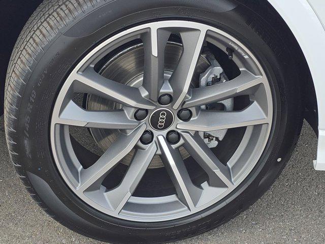 new 2025 Audi Q3 car, priced at $43,695