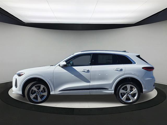 new 2025 Audi Q5 car, priced at $58,934