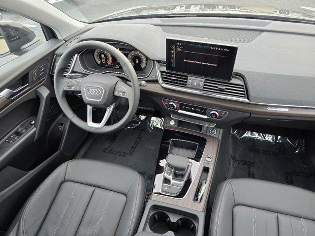 new 2025 Audi Q5 car, priced at $47,390