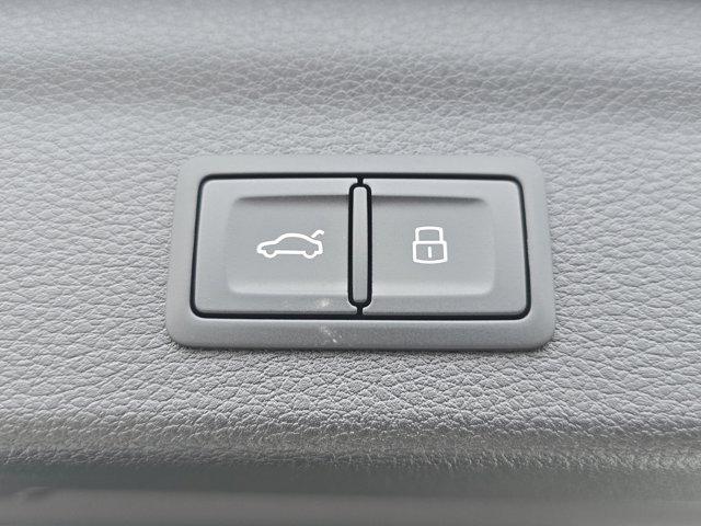 new 2025 Audi Q3 car, priced at $43,695