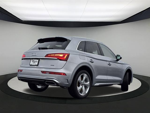 new 2025 Audi Q5 car, priced at $55,085