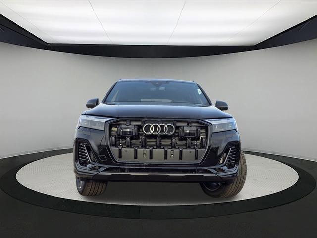 new 2025 Audi Q7 car, priced at $78,545