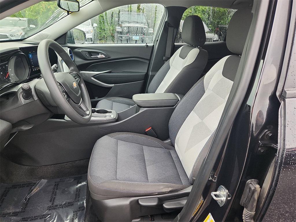 used 2024 Chevrolet Trax car, priced at $19,999