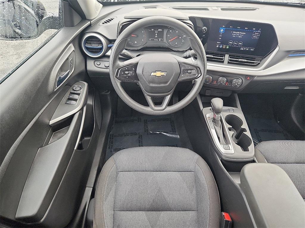 used 2024 Chevrolet Trax car, priced at $19,999