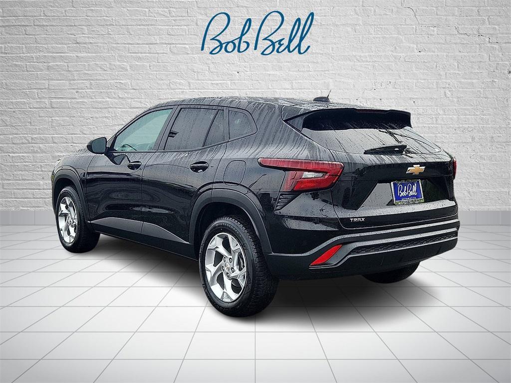 used 2024 Chevrolet Trax car, priced at $19,999