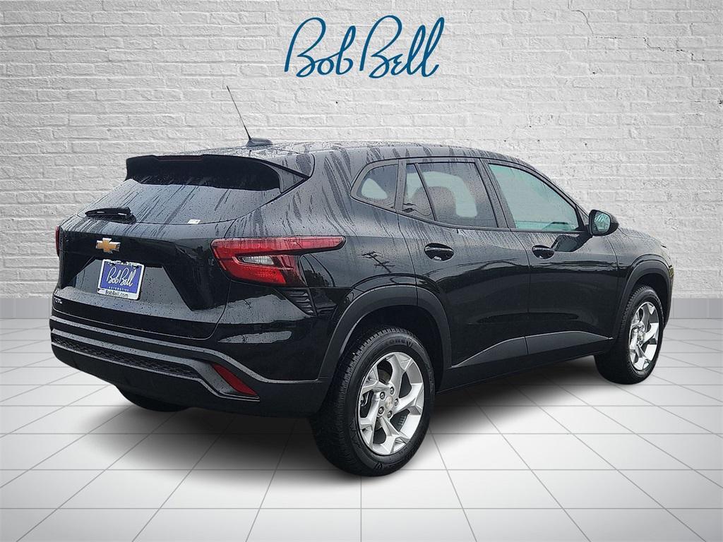 used 2024 Chevrolet Trax car, priced at $19,999