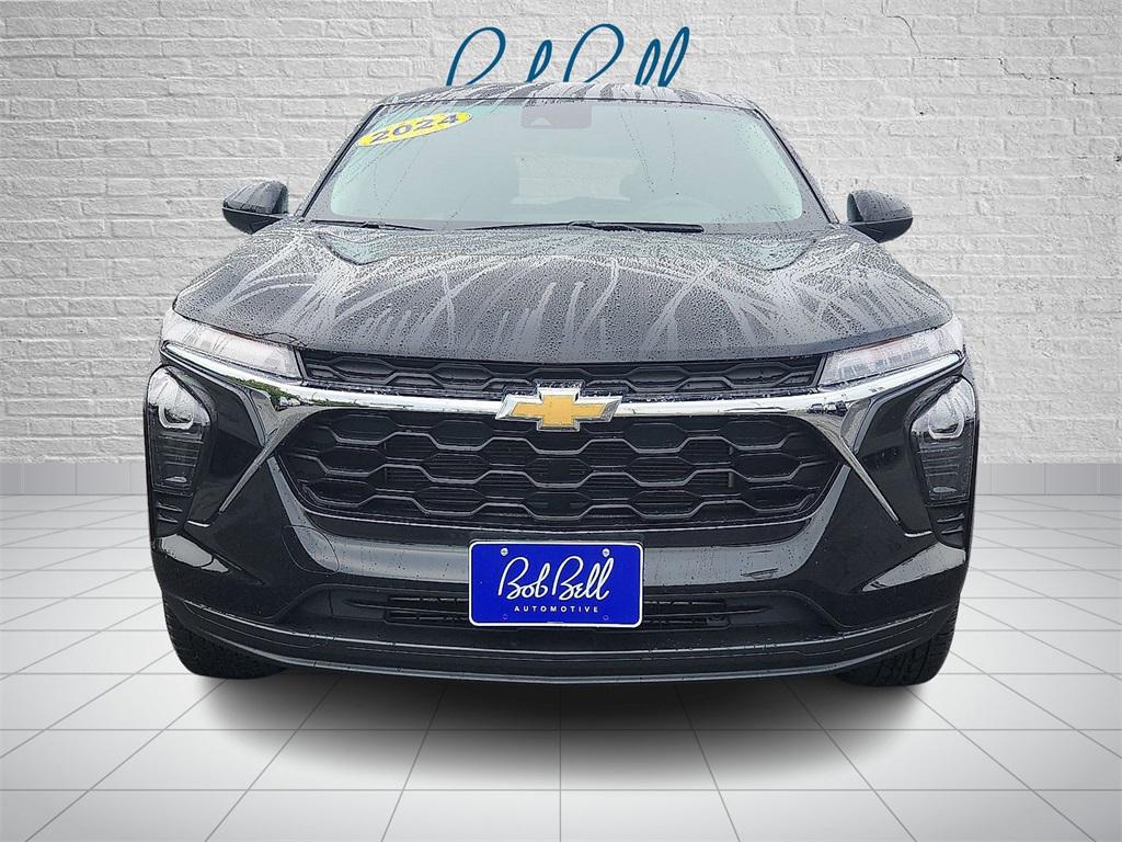 used 2024 Chevrolet Trax car, priced at $19,999