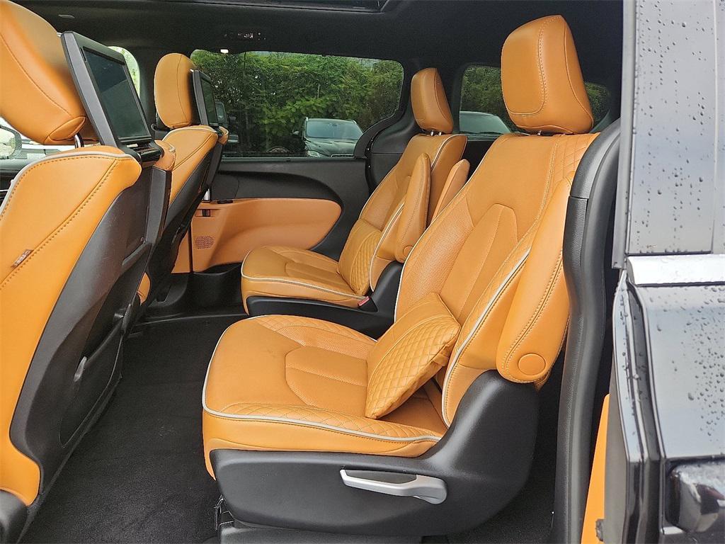 used 2023 Chrysler Pacifica car, priced at $34,900