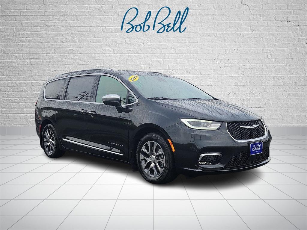 used 2023 Chrysler Pacifica car, priced at $34,900