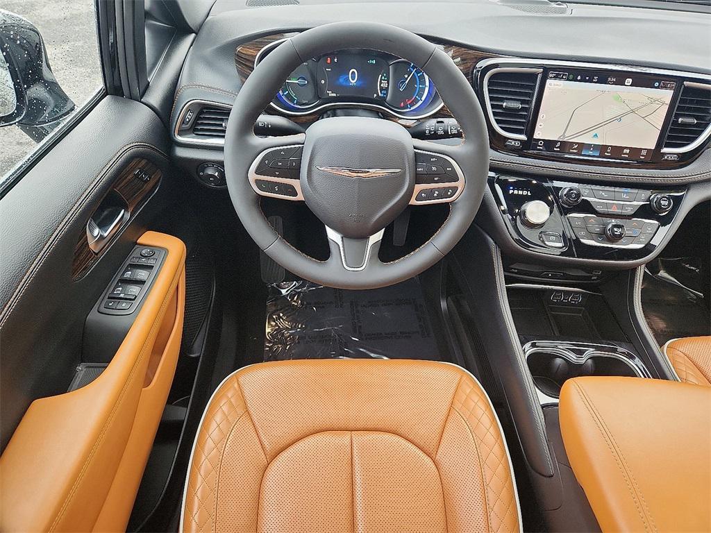 used 2023 Chrysler Pacifica car, priced at $34,900