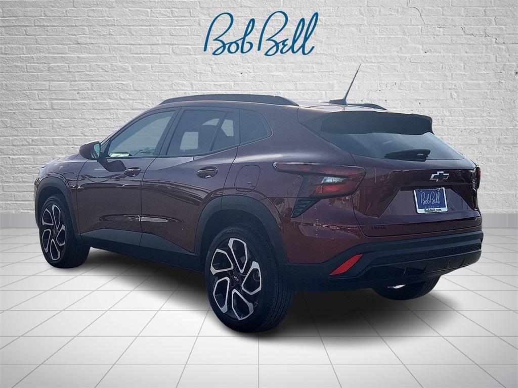 used 2025 Chevrolet Trax car, priced at $23,531