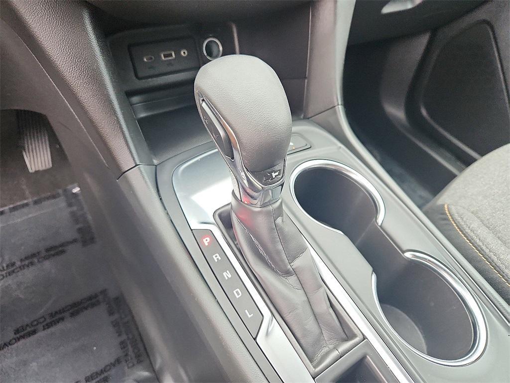 used 2022 Chevrolet Equinox car, priced at $21,073