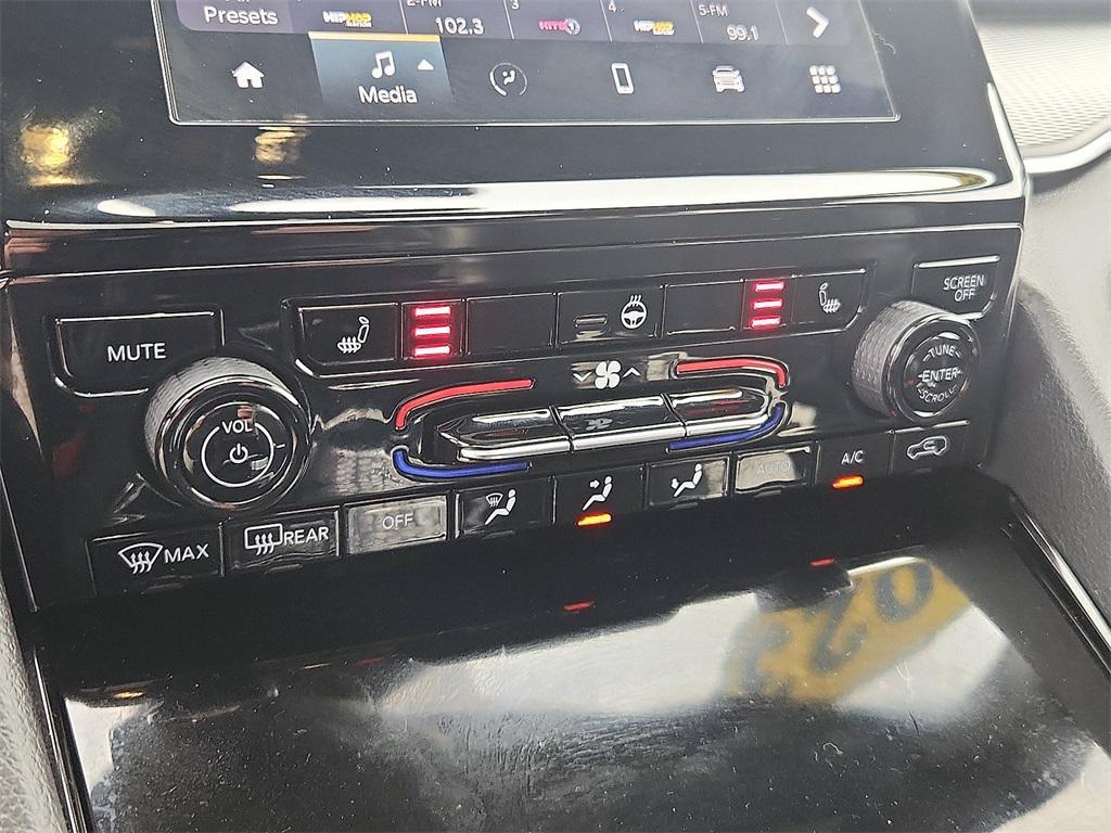 used 2023 Jeep Grand Cherokee car, priced at $30,075