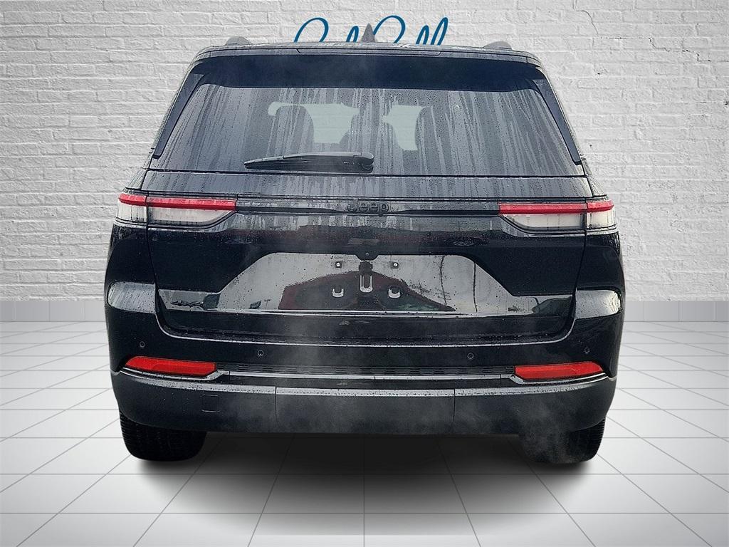 used 2023 Jeep Grand Cherokee car, priced at $30,075