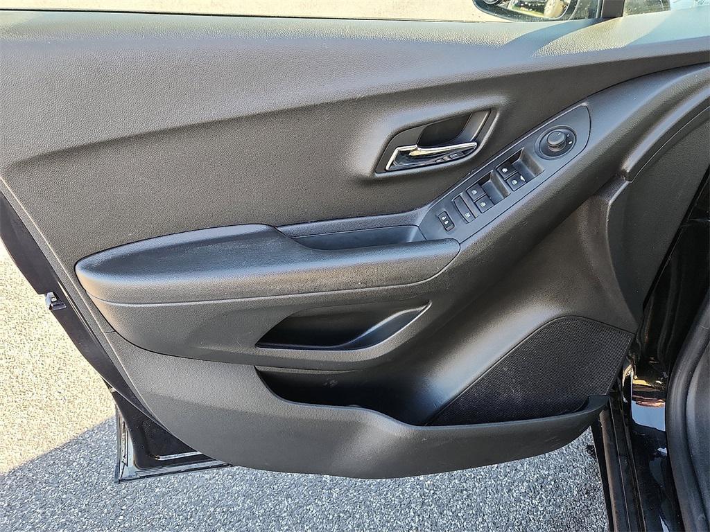 used 2020 Chevrolet Trax car, priced at $11,910