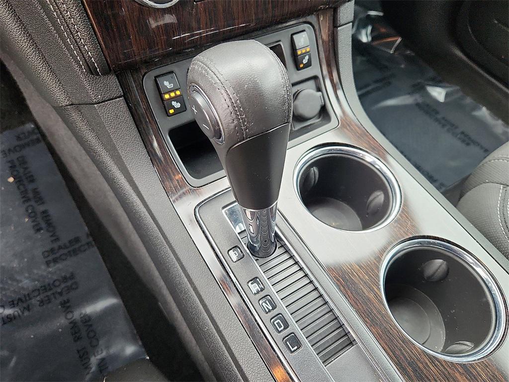 used 2016 Chevrolet Traverse car, priced at $10,999