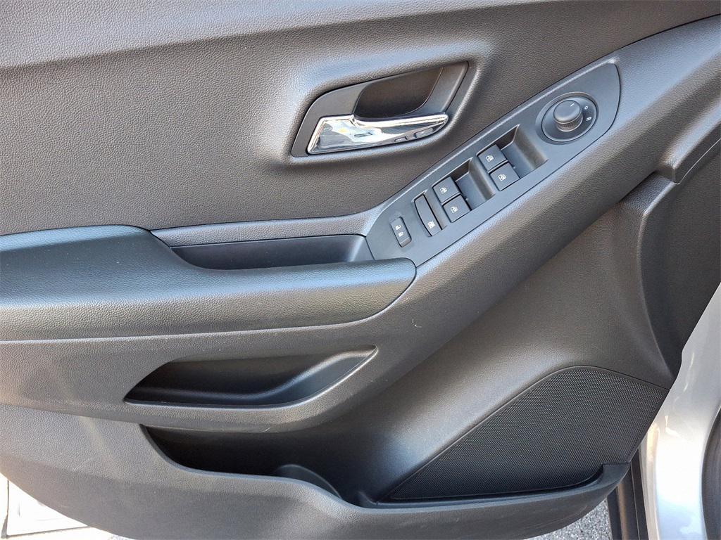 used 2021 Chevrolet Trax car, priced at $15,373