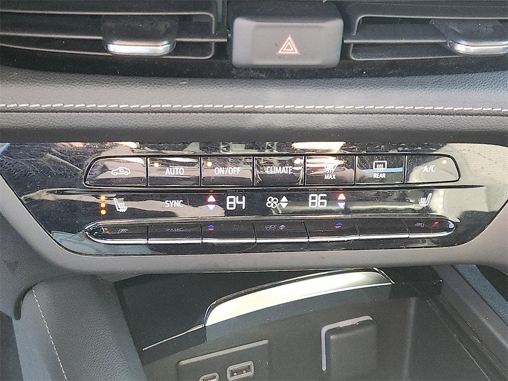 used 2023 Buick Envision car, priced at $20,777