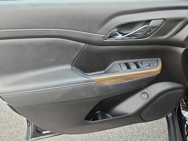 used 2022 GMC Acadia car, priced at $27,293