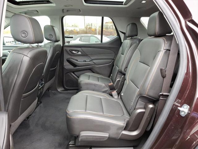 used 2021 Chevrolet Traverse car, priced at $27,288