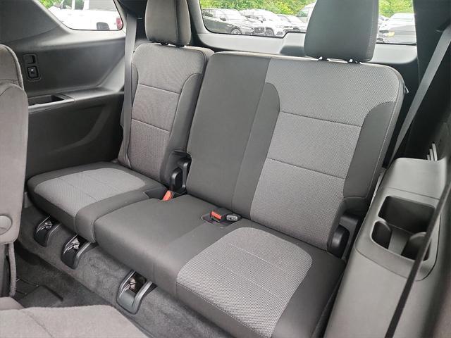 used 2023 Chevrolet Traverse car, priced at $30,999