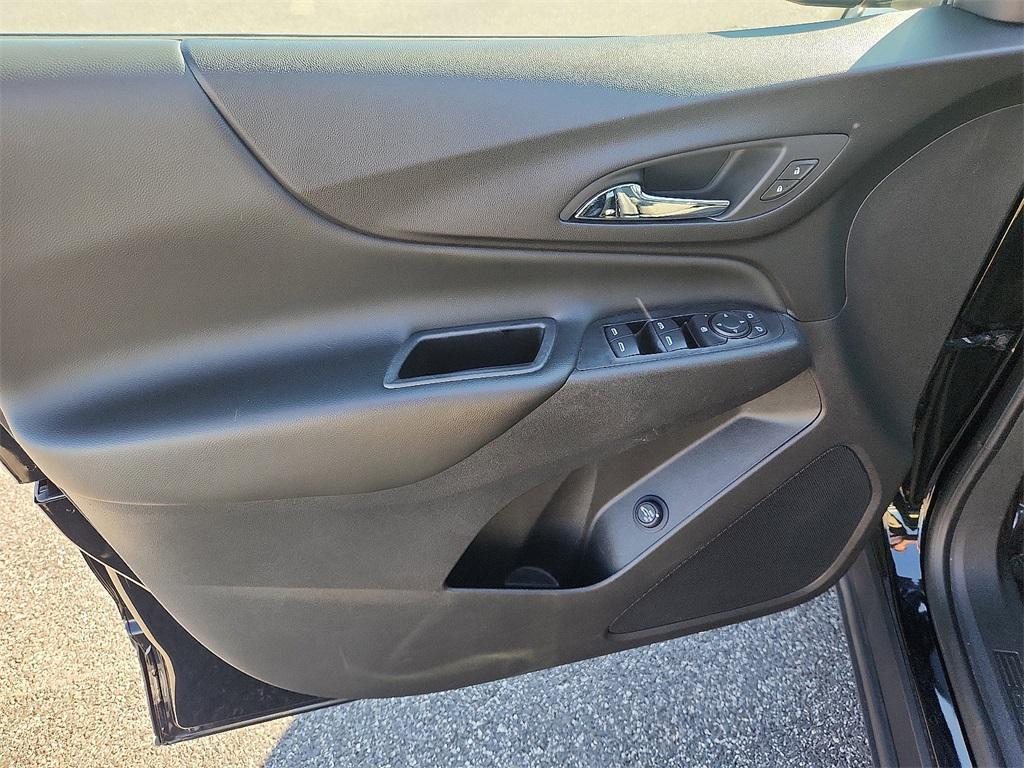 used 2022 Chevrolet Equinox car, priced at $21,492