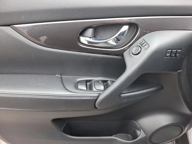 used 2020 Nissan Rogue car, priced at $19,999