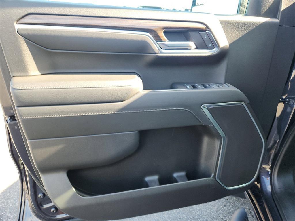 used 2022 Chevrolet Silverado 1500 car, priced at $34,235