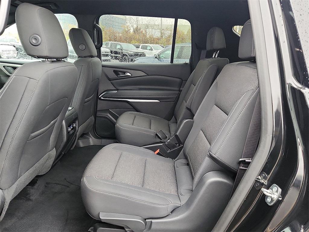 used 2025 Chevrolet Traverse car, priced at $35,573