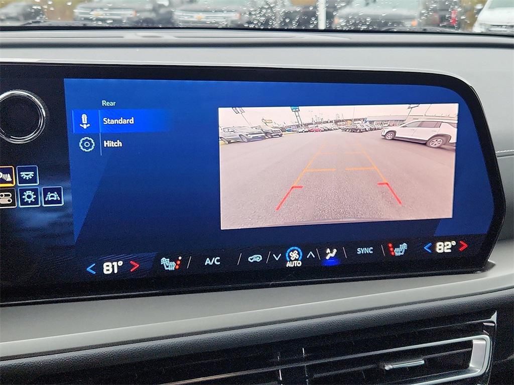 used 2025 Chevrolet Traverse car, priced at $35,573