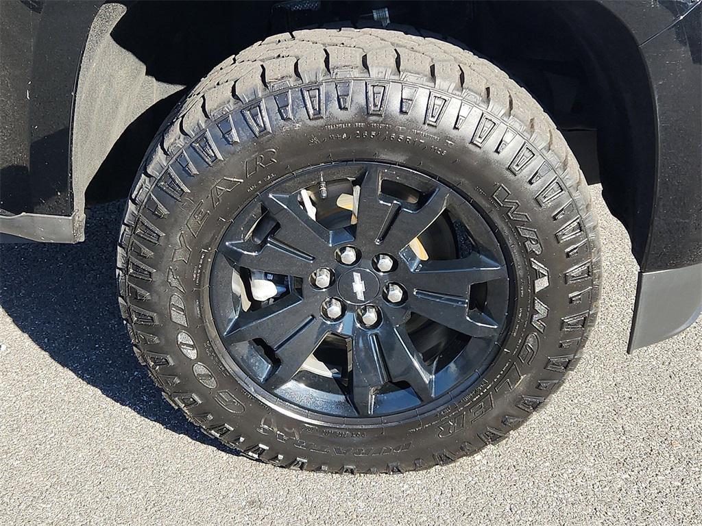 used 2022 Chevrolet Colorado car, priced at $32,999