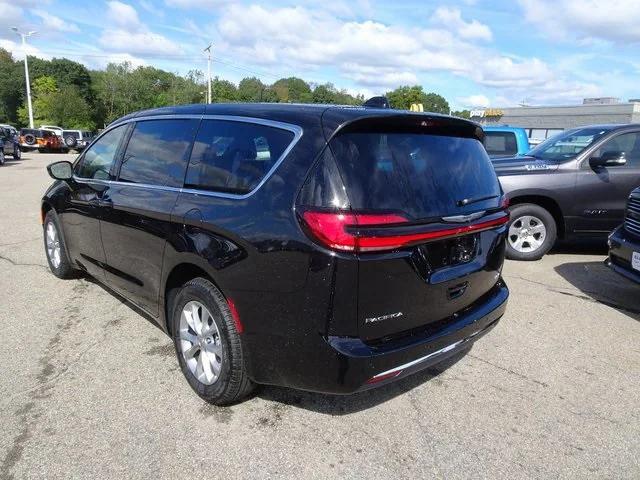 new 2025 Chrysler Pacifica car, priced at $43,420