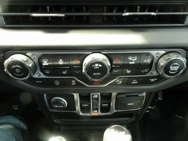 new 2025 Jeep Wrangler car, priced at $52,635