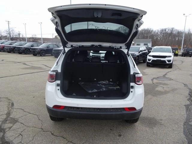 new 2025 Jeep Compass car, priced at $31,840