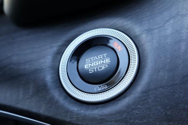 new 2025 Jeep Grand Cherokee car, priced at $48,890