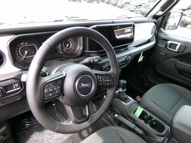 new 2025 Jeep Wrangler car, priced at $44,270