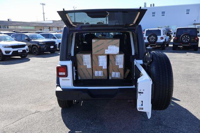 used 2021 Jeep Wrangler Unlimited car, priced at $32,495