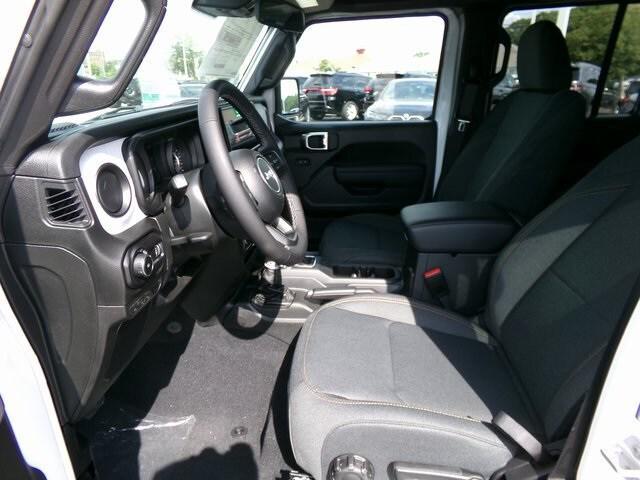 new 2025 Jeep Wrangler car, priced at $49,175