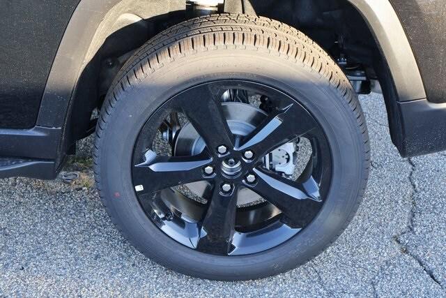 new 2025 Jeep Grand Cherokee car, priced at $49,360
