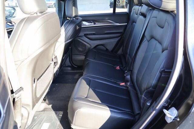 new 2025 Jeep Grand Cherokee car, priced at $49,360