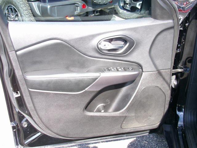 used 2022 Jeep Cherokee car, priced at $23,995